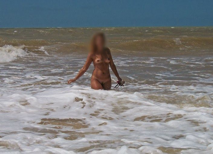 kelly esposa pelada em praias  (7)